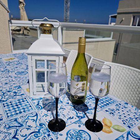 Sea View New Penthouse Terrace & Garage Parking Apartment St. Paul's Bay Exterior foto