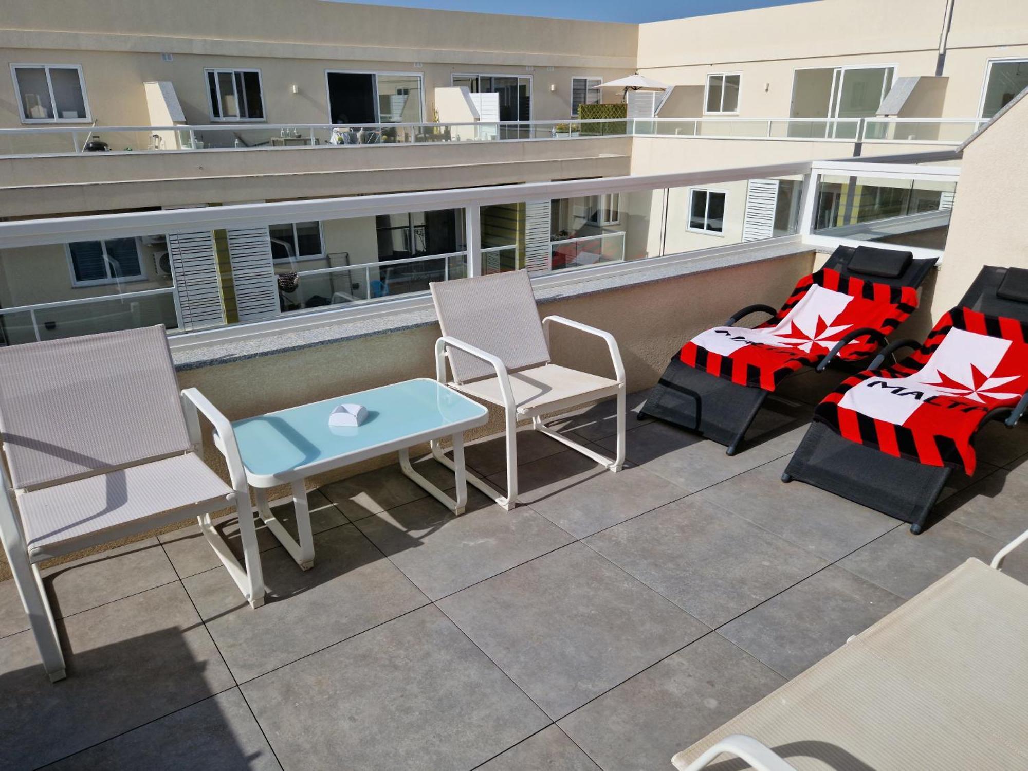 Sea View New Penthouse Terrace & Garage Parking Apartment St. Paul's Bay Exterior foto